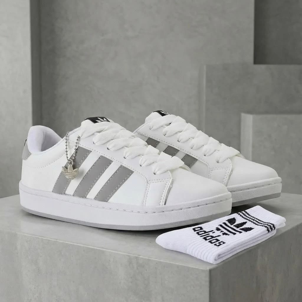 Adidas branco com listras cinza