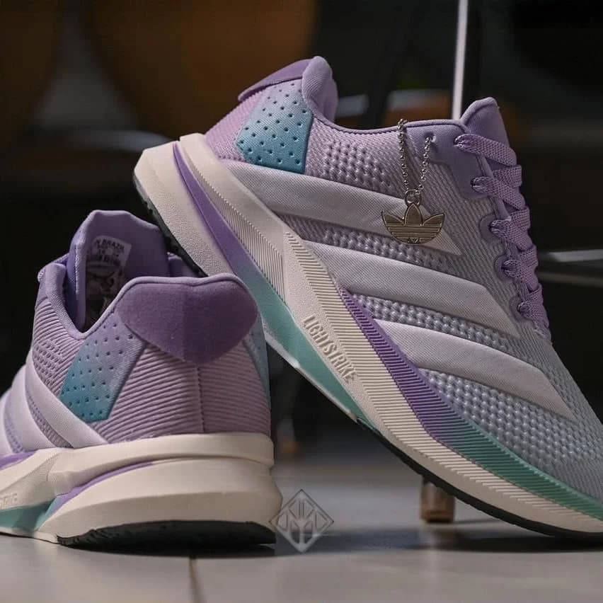 Adidas de corrida lilás