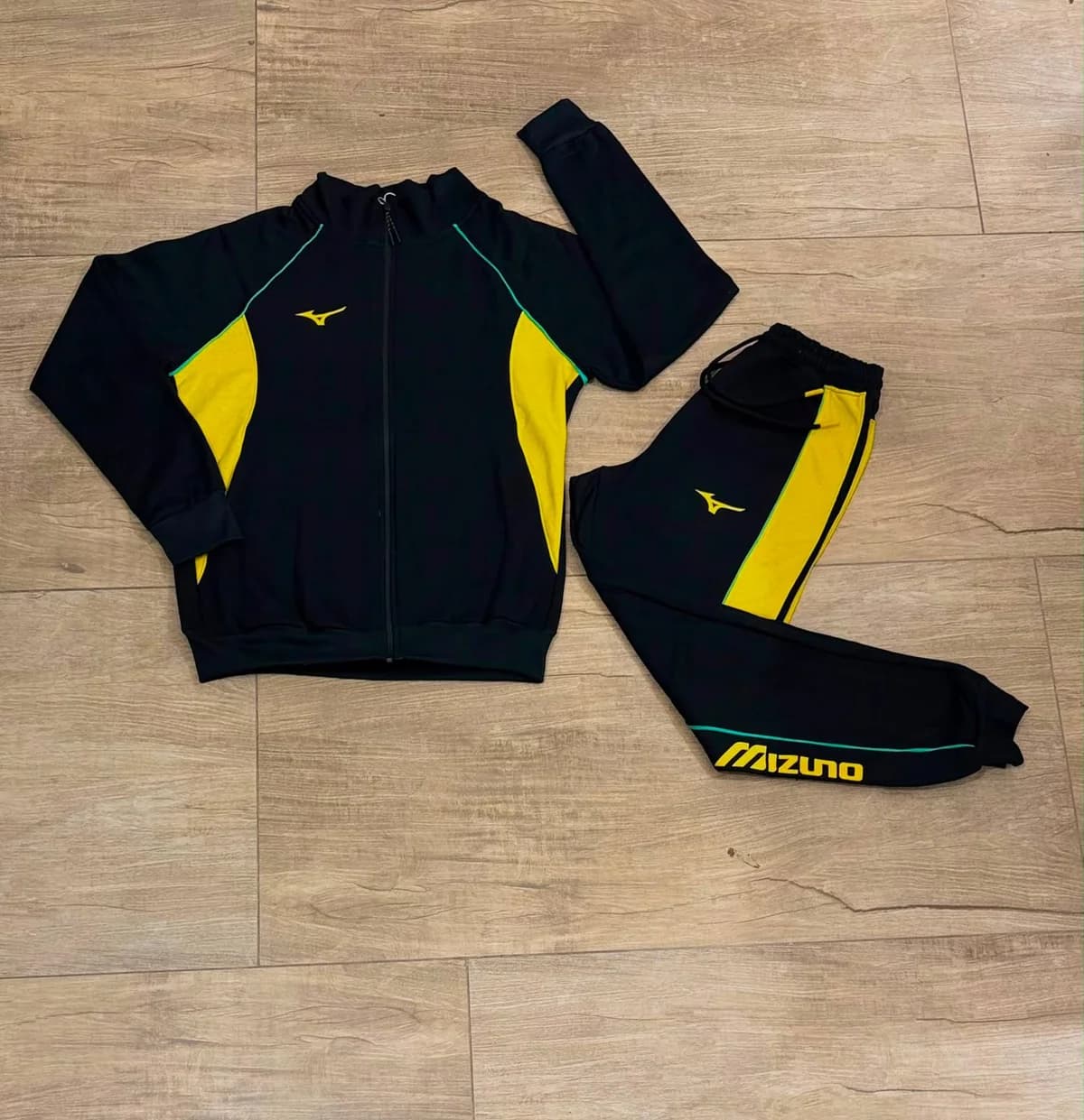 Agasalho Mizuno preto e amarelo